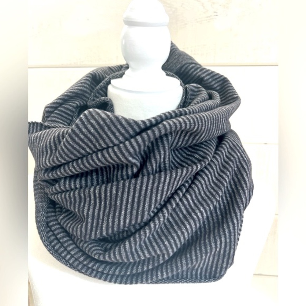 Lululemon Vinyasa Reversible Wrap Scarf/Shawl
